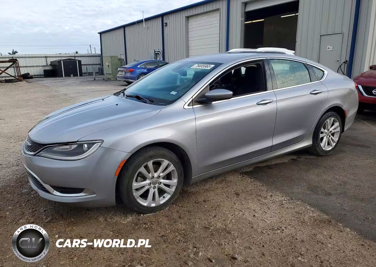 2015 Chrysler 200 Limited