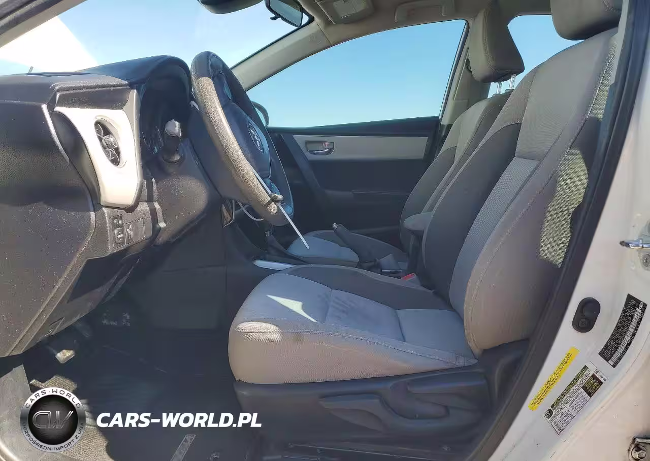 2018 Toyota Corolla L VIN:5YFBURHE0JP770210 - 7