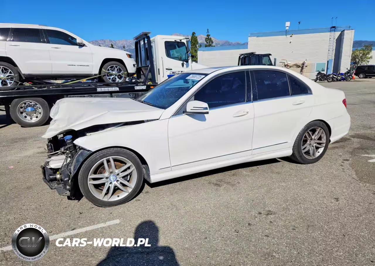 2014 Mercedes-Benz C-Class C2