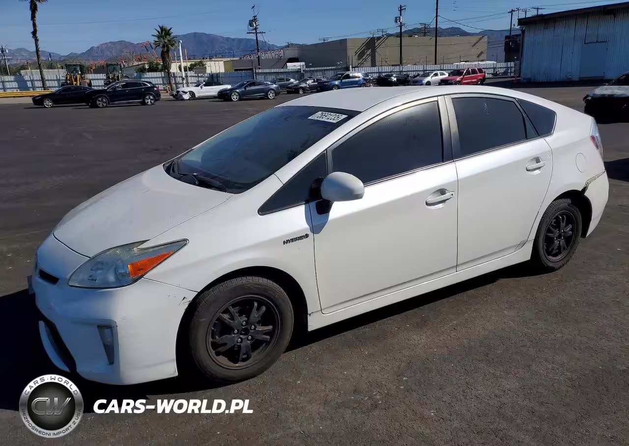 2014 Toyota Prius Two
