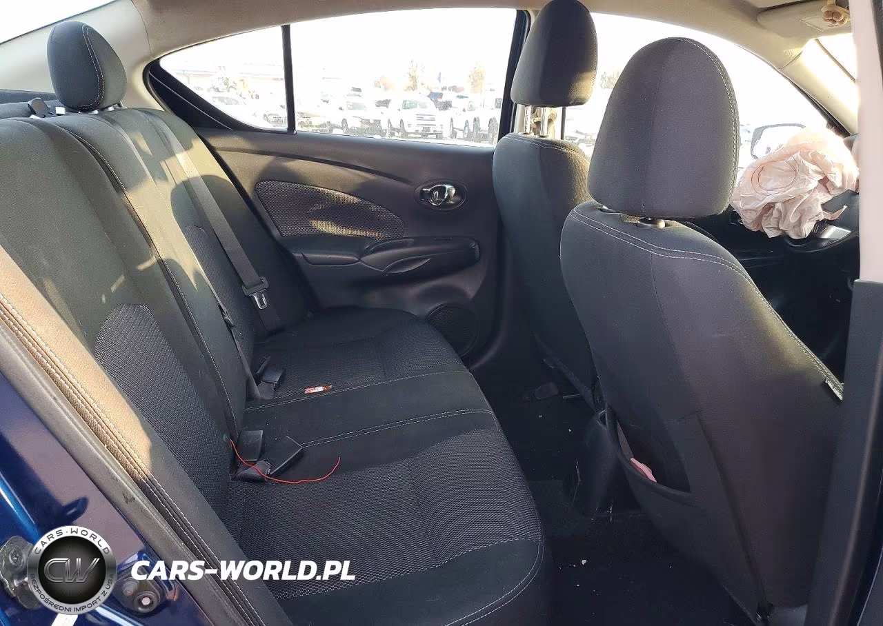 2018 Nissan Versa Sv VIN:3N1CN7AP4JL840776 - 10