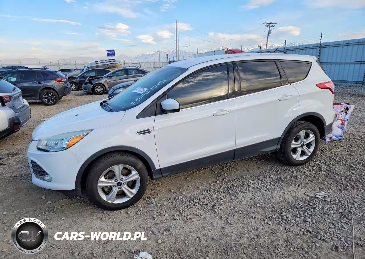 FORD ESCAPE SE