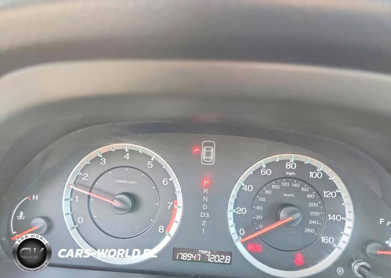 2011 Honda Accord Se VIN:1HGCP2F60BA030081 - 9