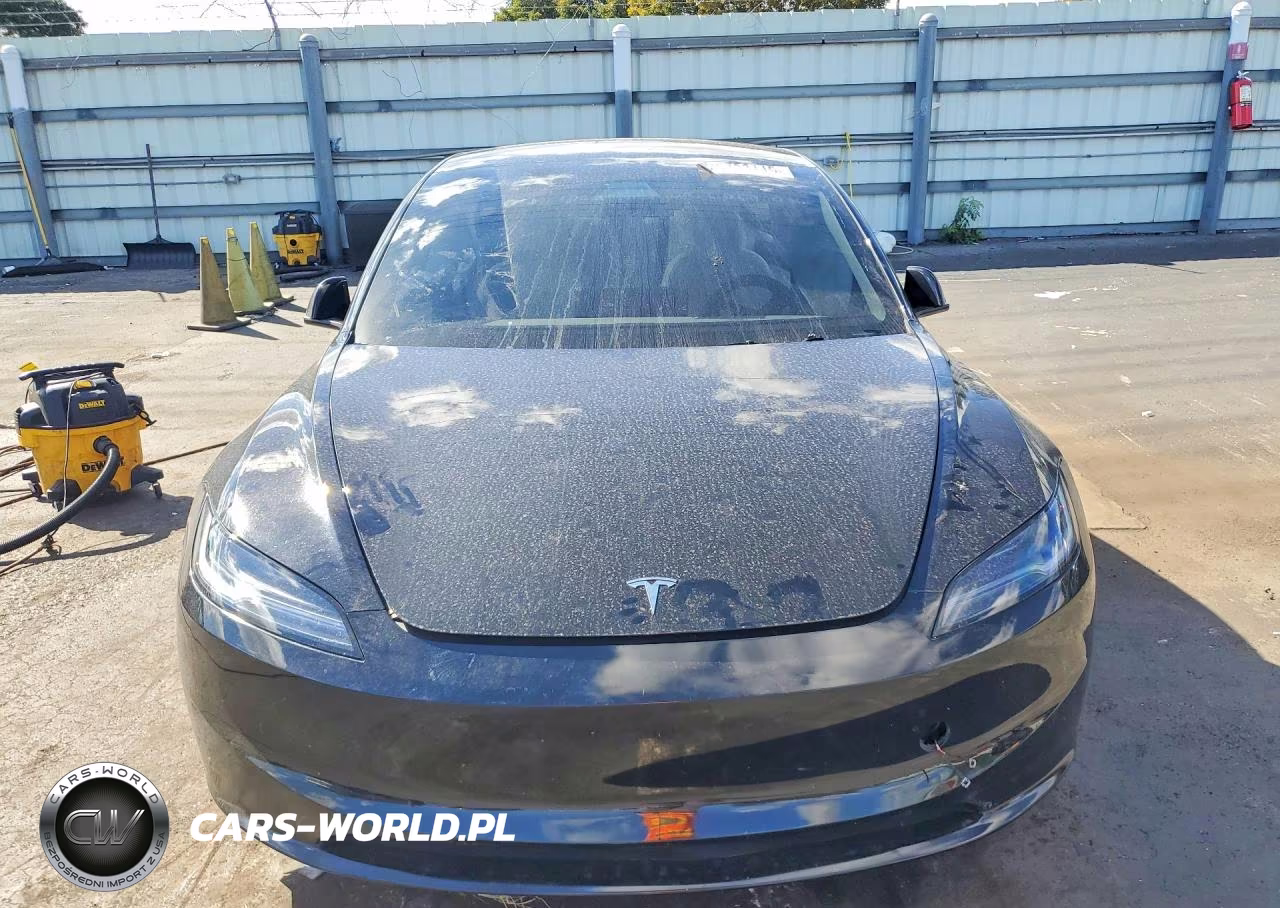 2025 Tesla Model 3 VIN:5YJ3E1EA9SF050616 - 5