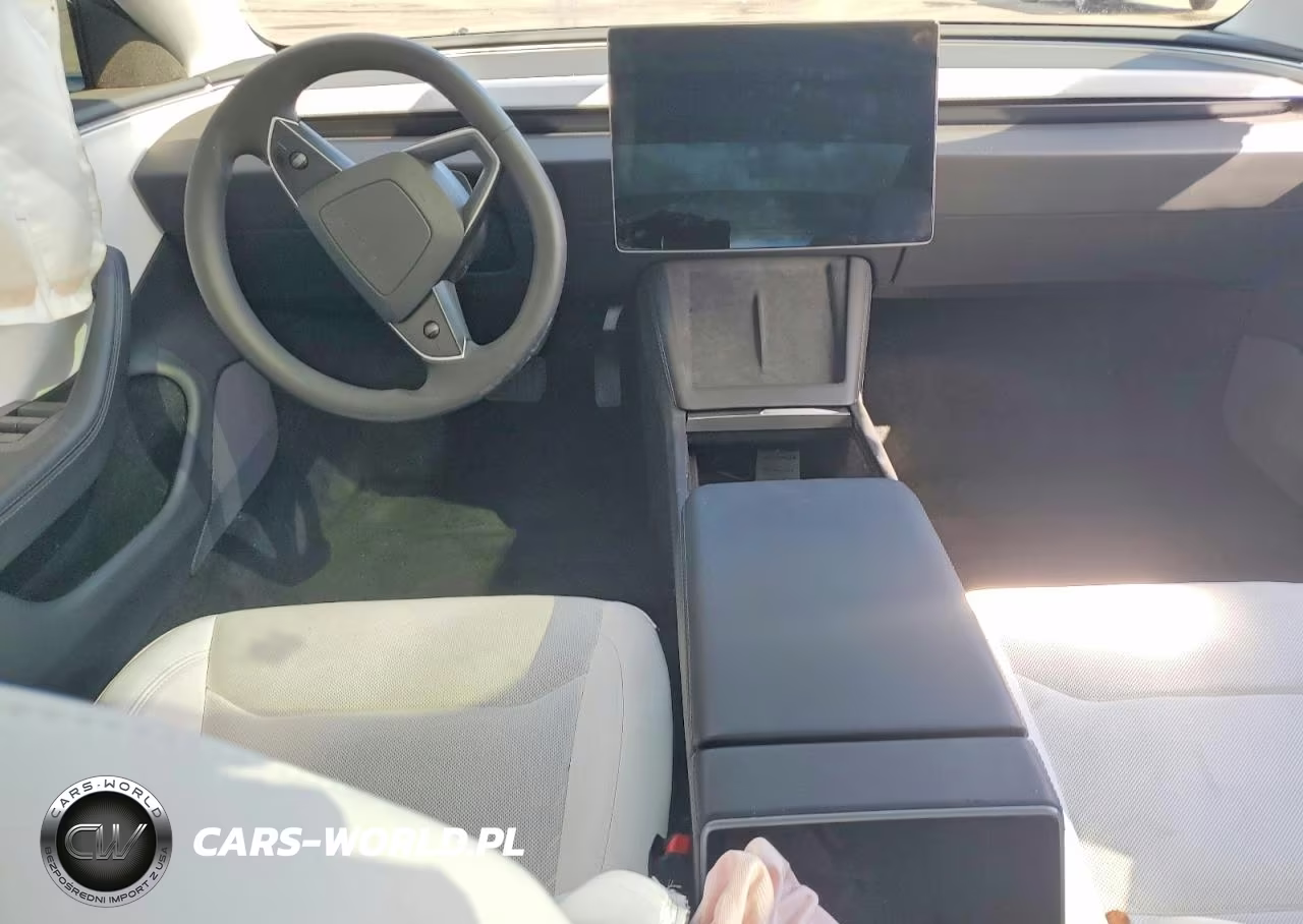 2025 Tesla Model 3 VIN:5YJ3E1EA9SF050616 - 8