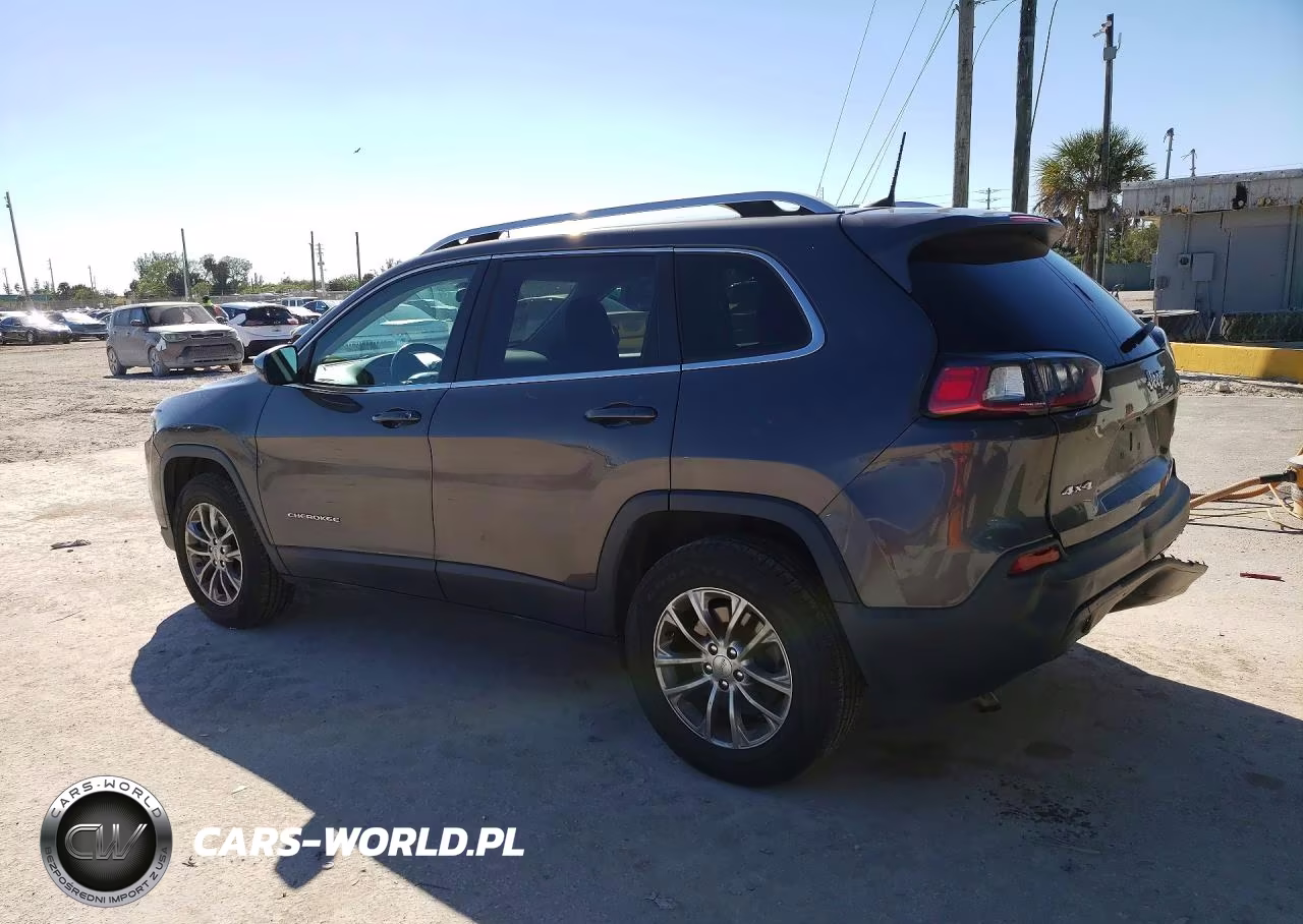 2019 Jeep Cherokee Latitude Plus VIN:1C4PJMLB0KD181029 - 2