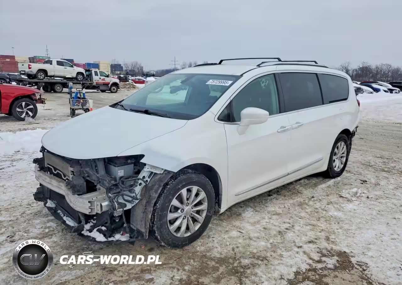 2019 Chrysler Pacifica Touring L