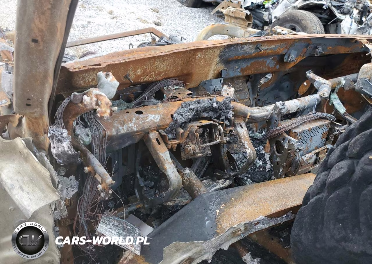 2022 Ford Bronco Base VIN:1FMDE5DH9NLB79043 - 9