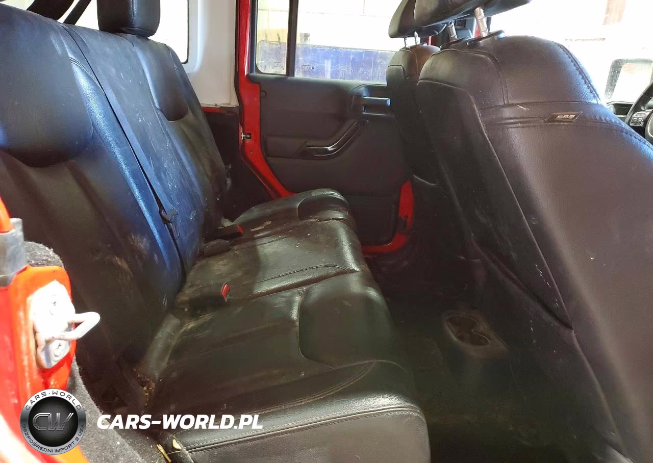 2014 Jeep Wrangler Unlimited Sahara VIN:1C4HJWEG1EL324346 - 11