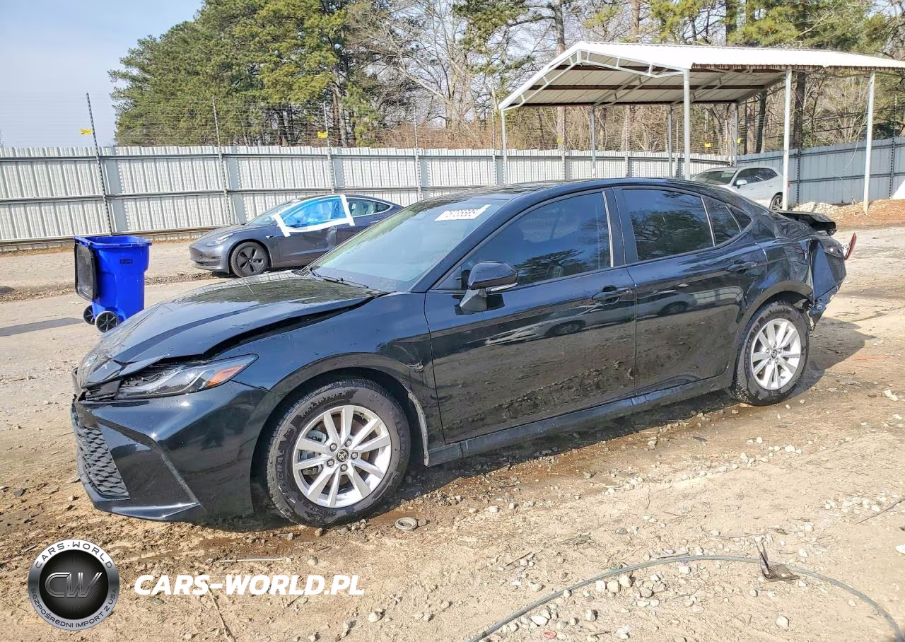 2025 Toyota Camry Le – zdjęcie 1 z 12