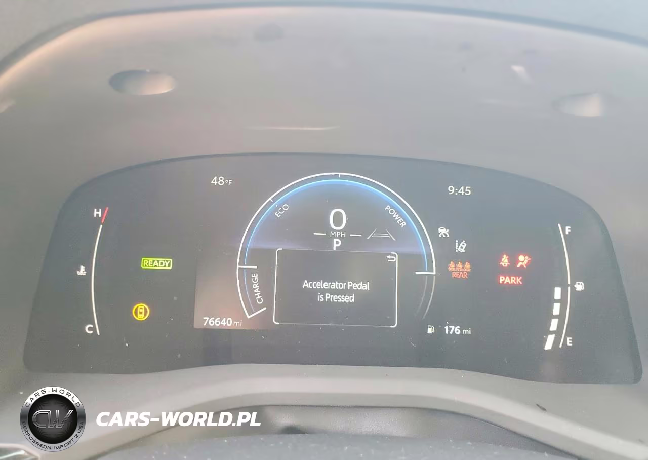 2025 Toyota Camry Le VIN:4T1DAACK9SU502790 - 9