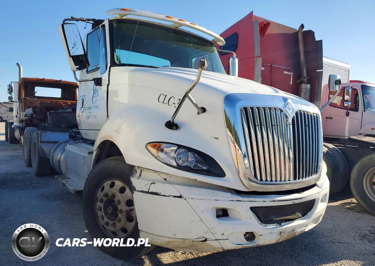 2015 International Prostar Semi Truck