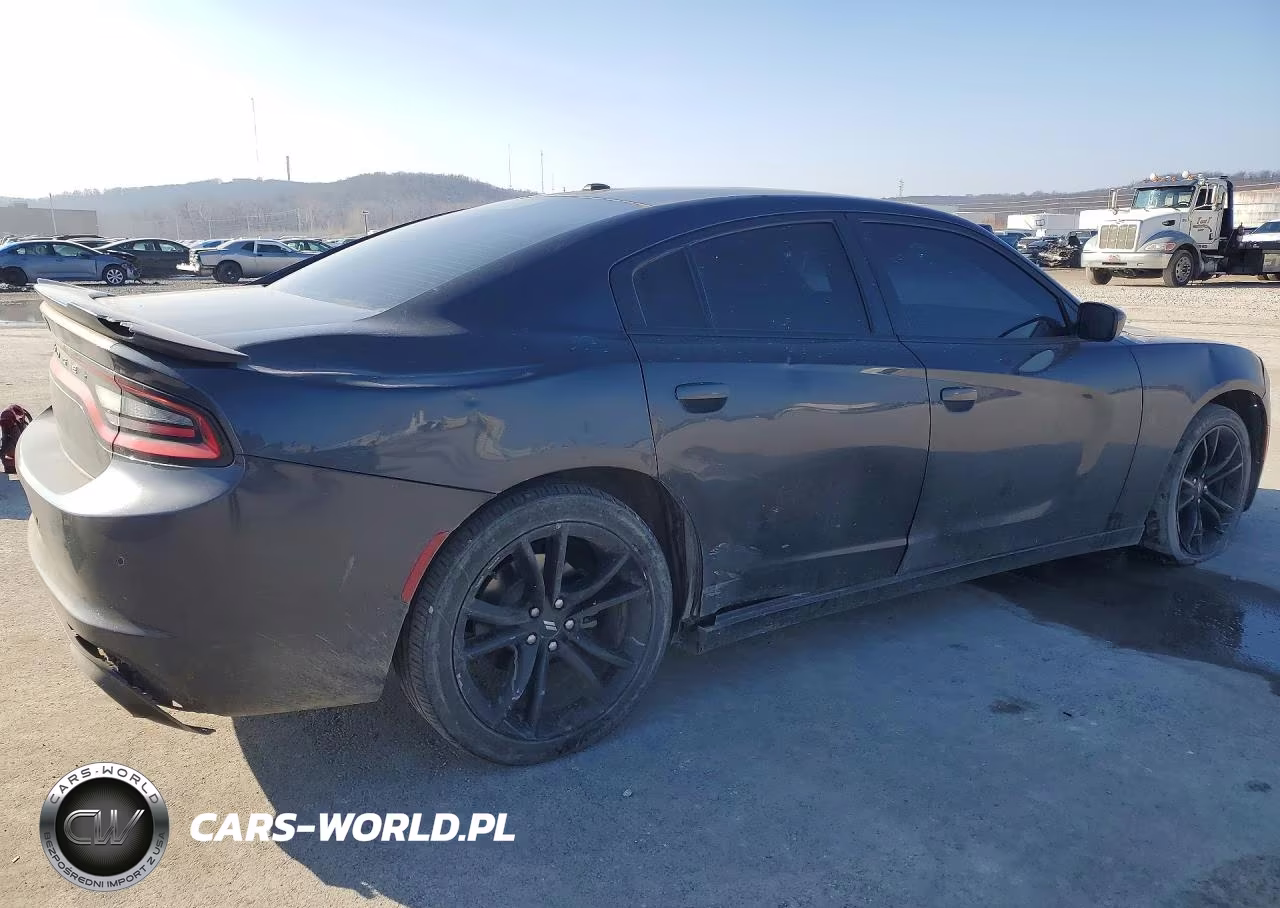 2018 Dodge Charger Sxt VIN:2C3CDXBG5JH134461 - 3