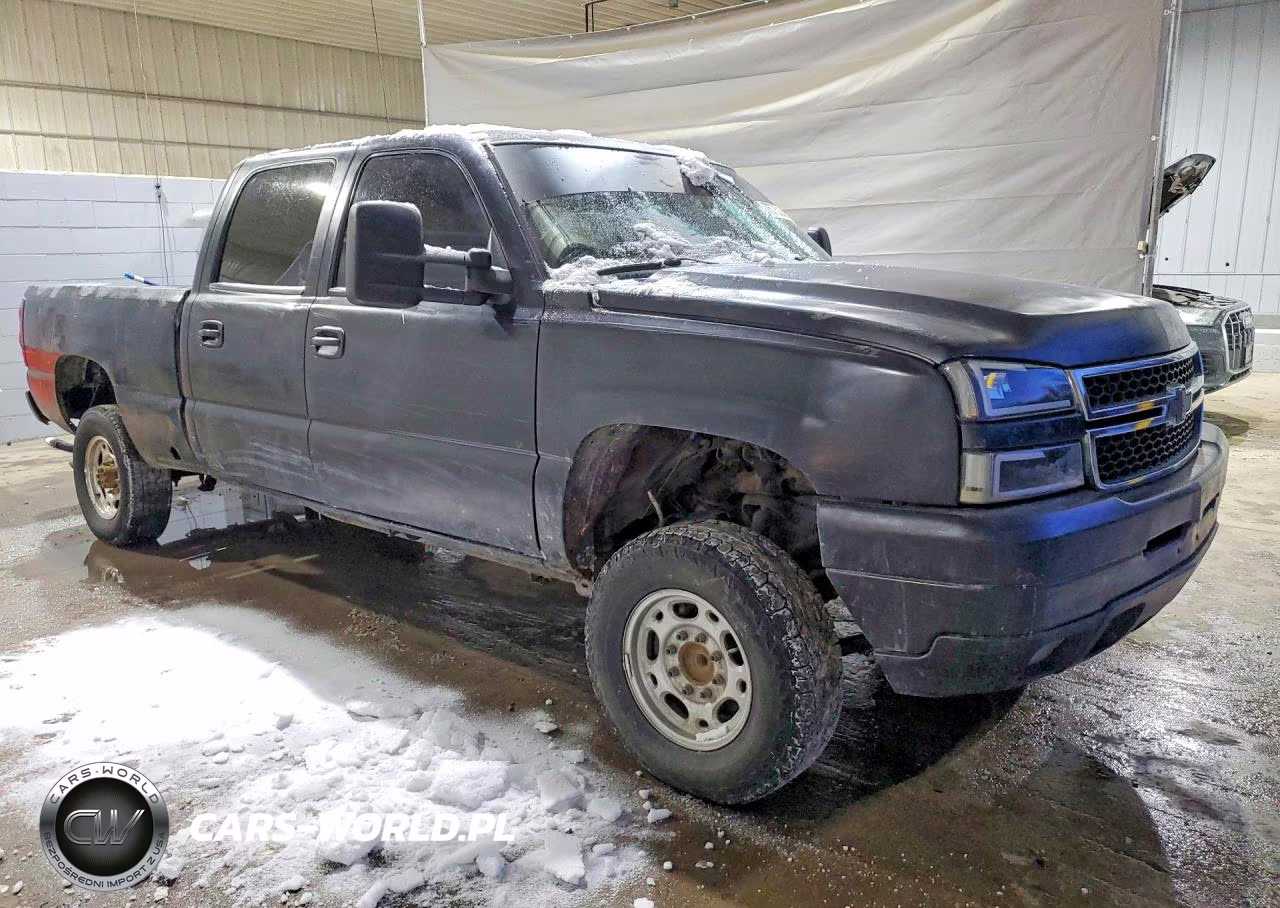 2006 Chevrolet Silverado C2500 Heavy Duty VIN:1GCHC23U76F102907 - 4