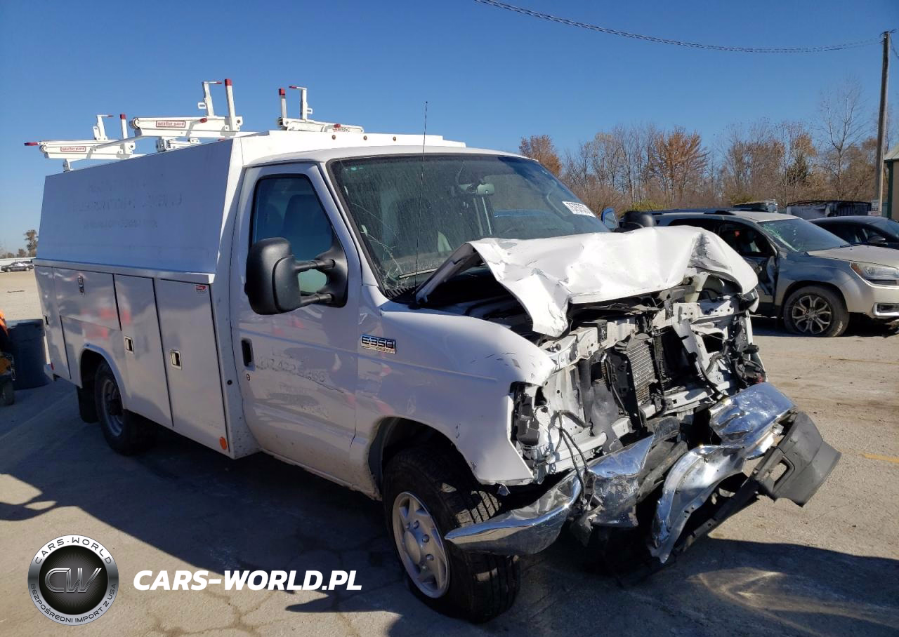 2022 Ford Econoline E350 Super Duty Cutaway Van