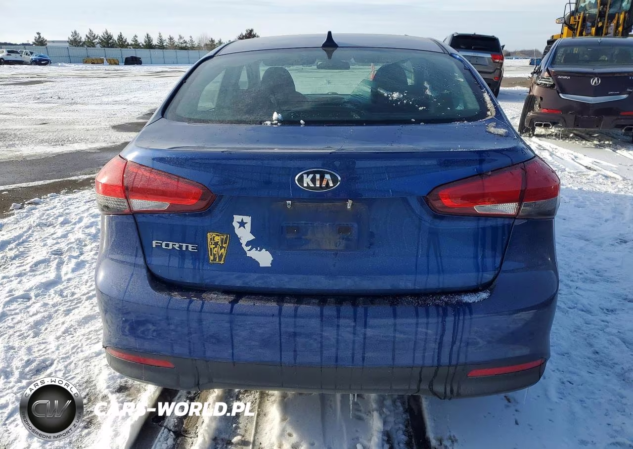 2018 Kia Forte VIN:3KPFK4A72JE236049 - 6