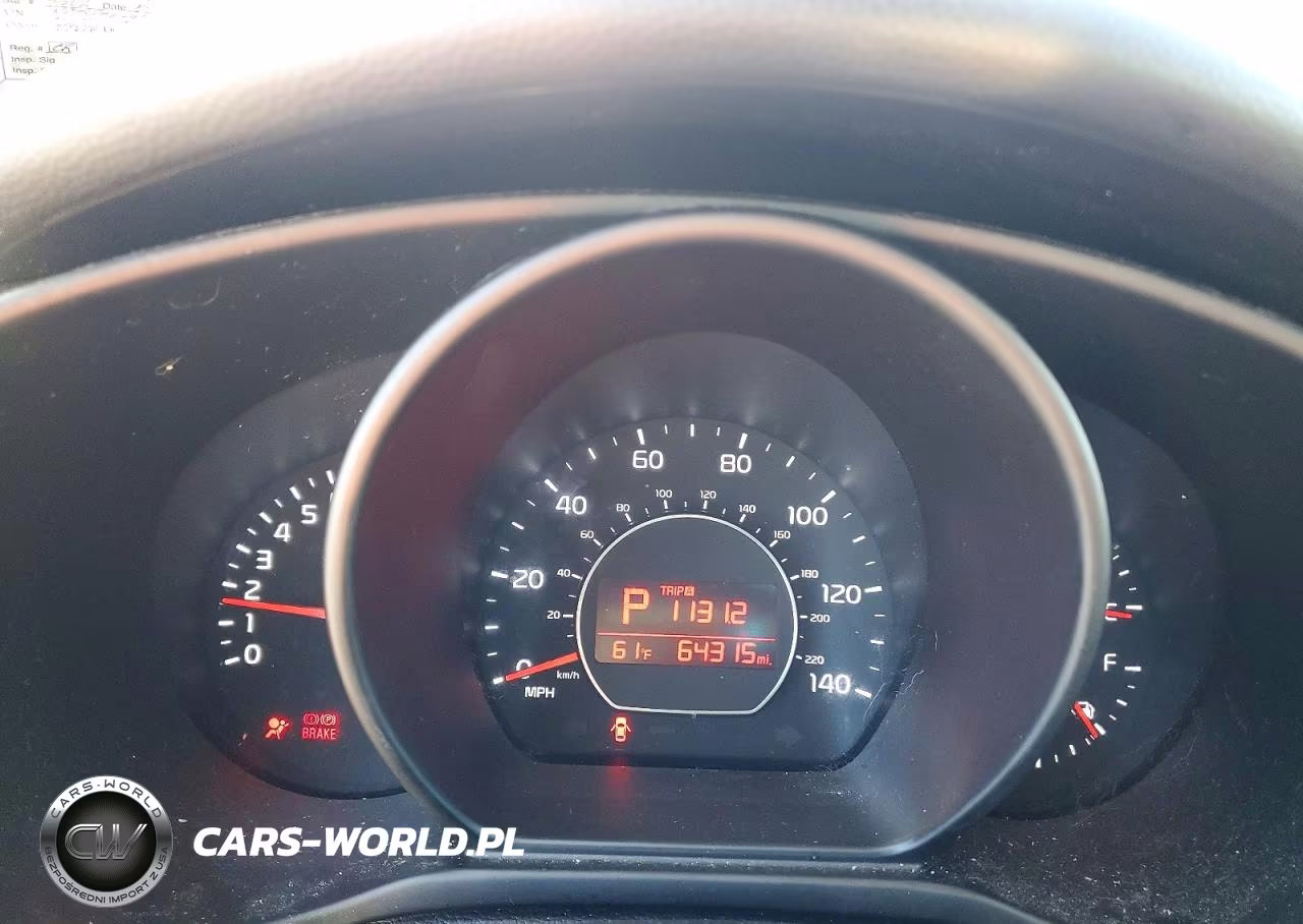 2016 Kia Soul + VIN:KNDJP3A59G7401141 - 9