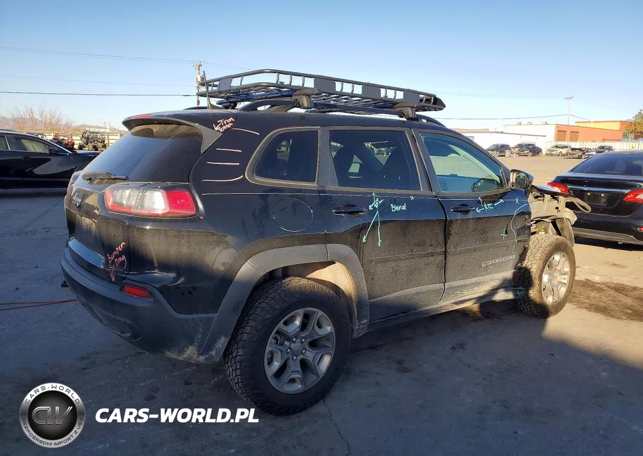 2020 Jeep Cherokee Latitude VIN:1C4PJMCX0LD509403 - 3