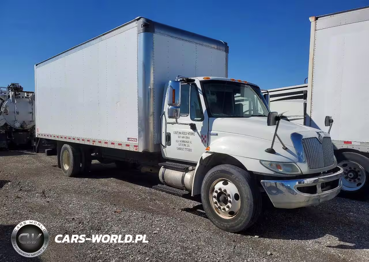 2009 International 4300 Box Truck