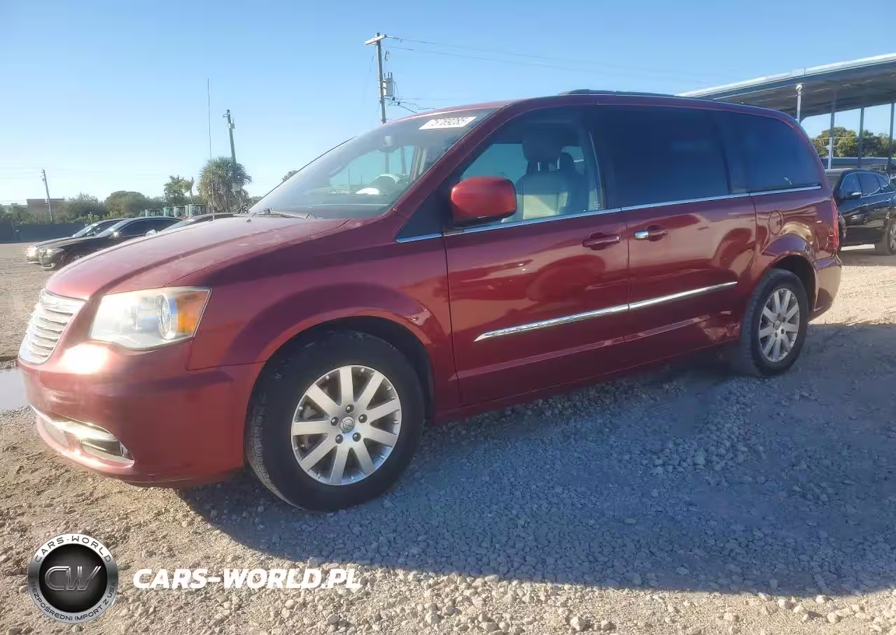 2016 Chrysler Town & Country Touring