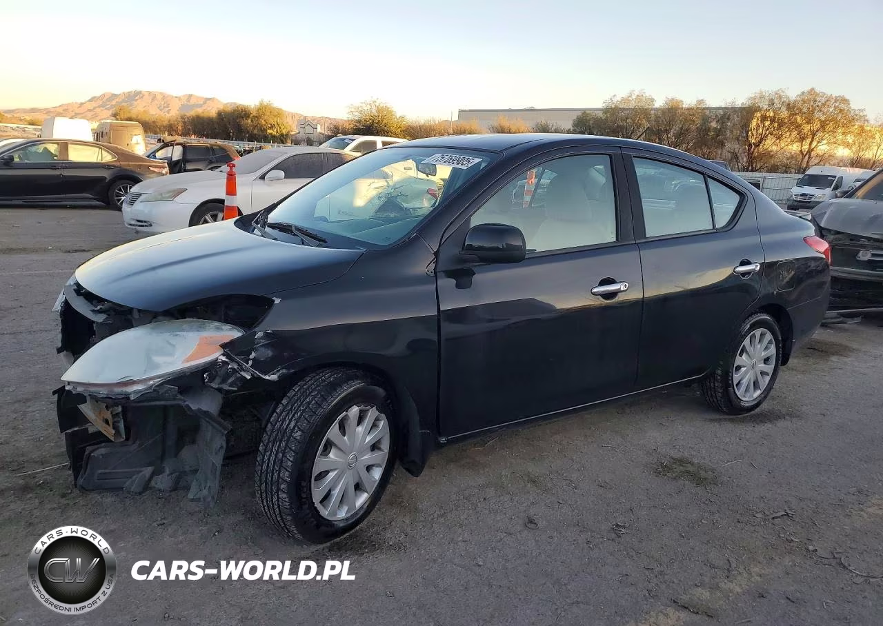 2014 Nissan Versa Sv W