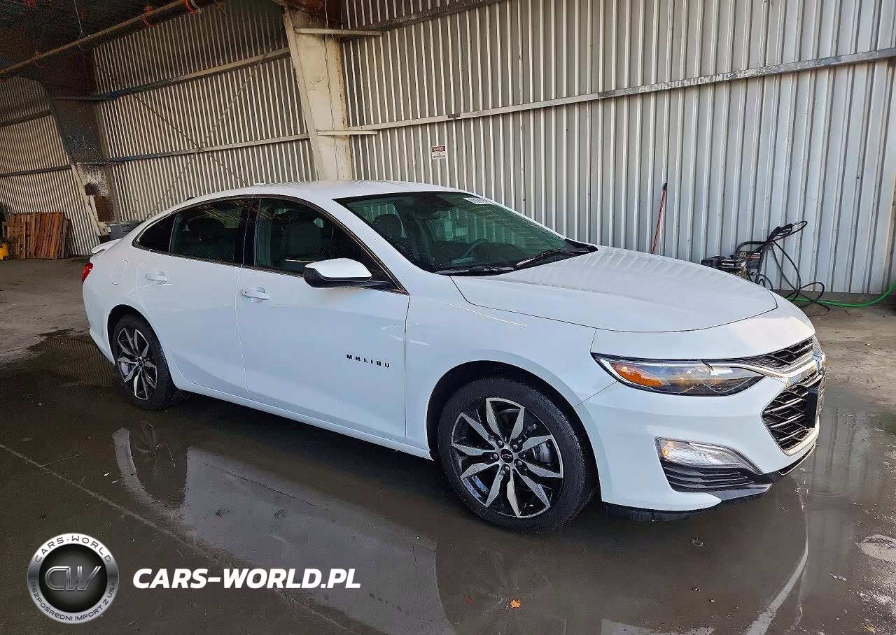 2025 Chevrolet Malibu Rs VIN:1G1ZG5ST7SF107661 - 4