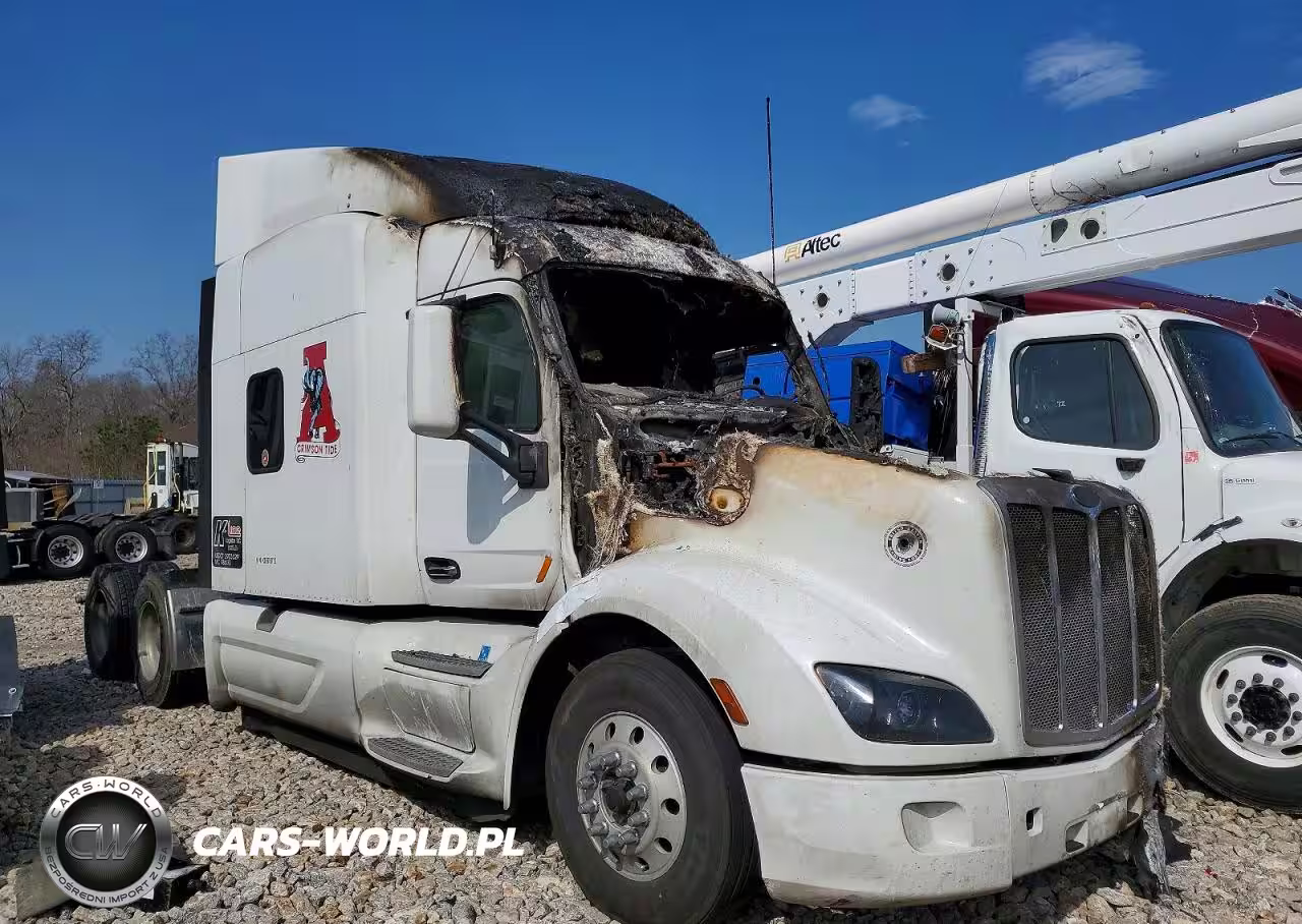 2019 Peterbilt 579 Semi Truck