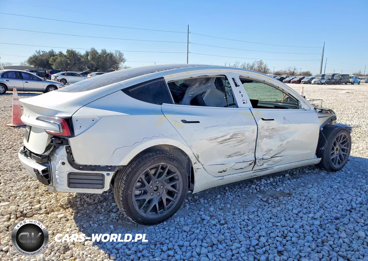 2026 Tesla Model 3 VIN:5YJ3E1EA8TF116140 - 3