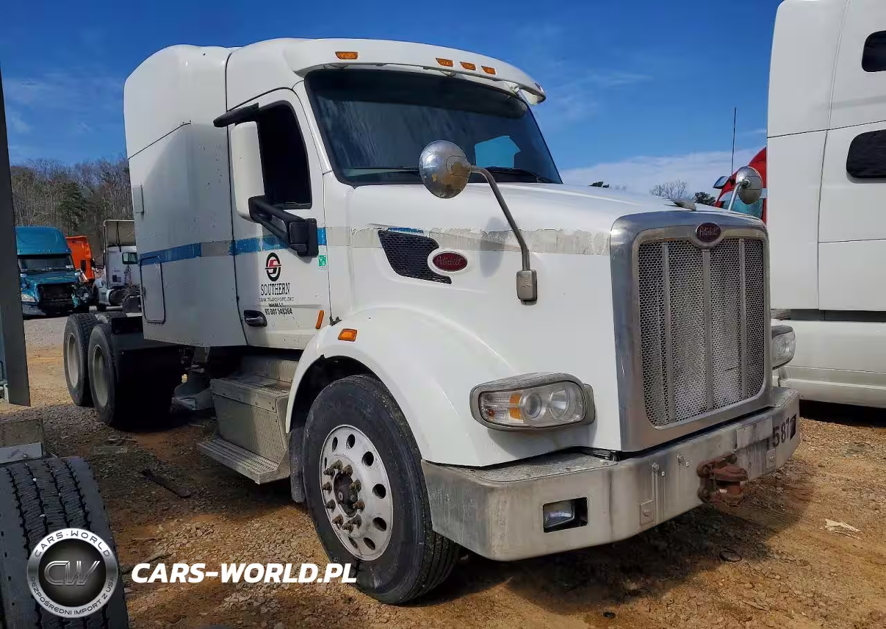 2015 Pntw 567 - Semi Truck