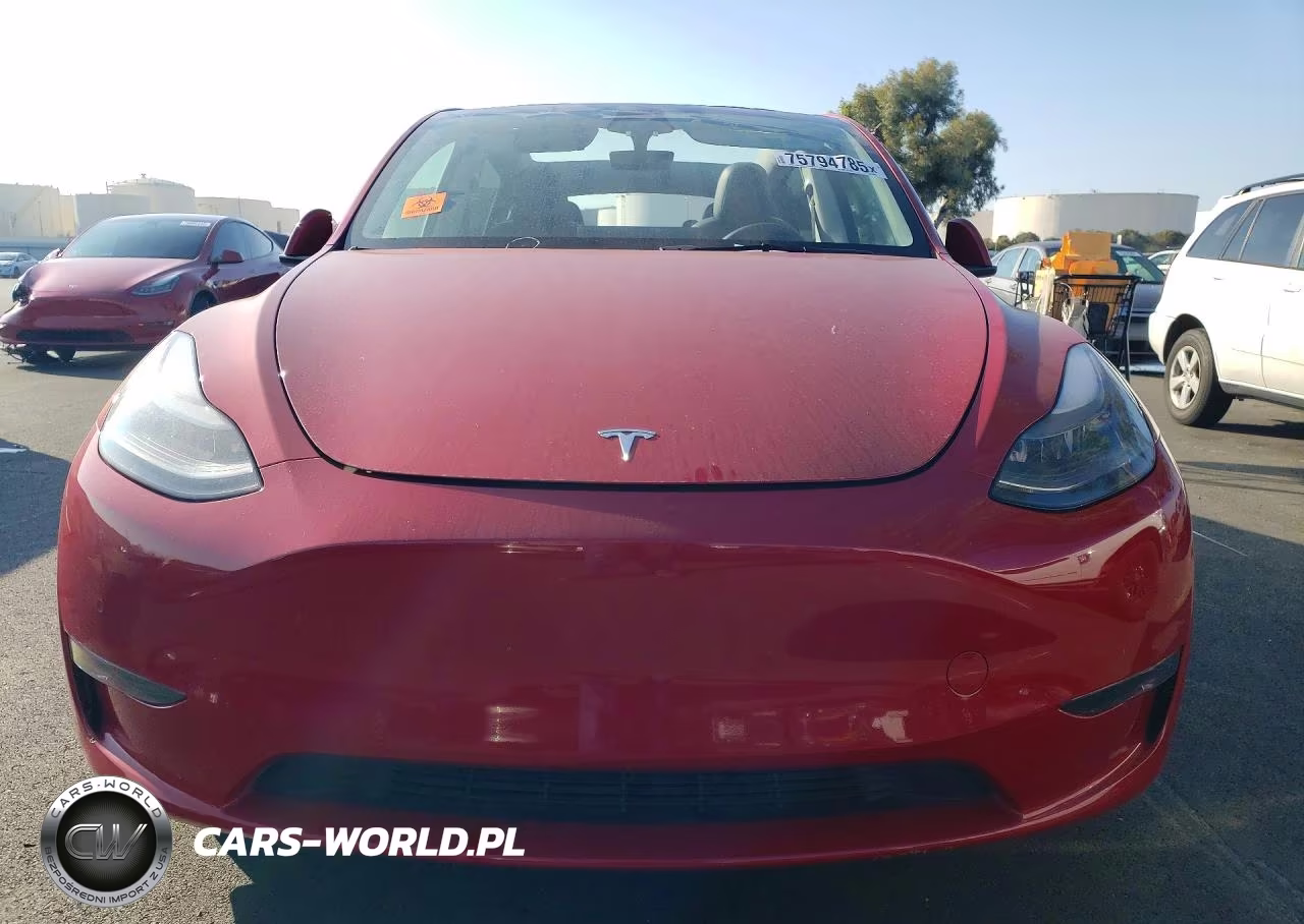 2022 Tesla Model Y VIN:7SAYGDEF5NF486819 - 5