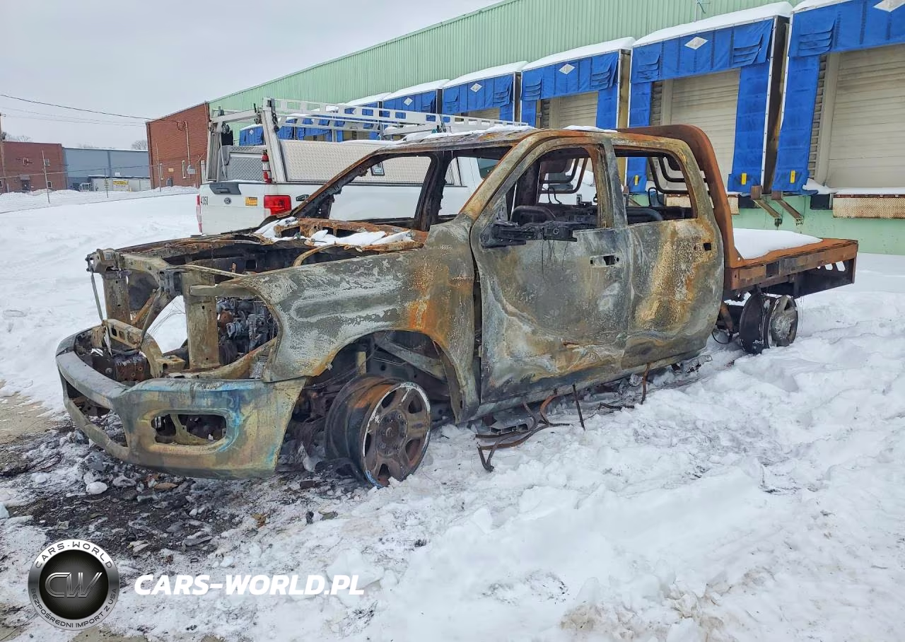 2024 Ram 2500 Flatbed Truck VIN:3C6UR5CJ4RG250673 - 1