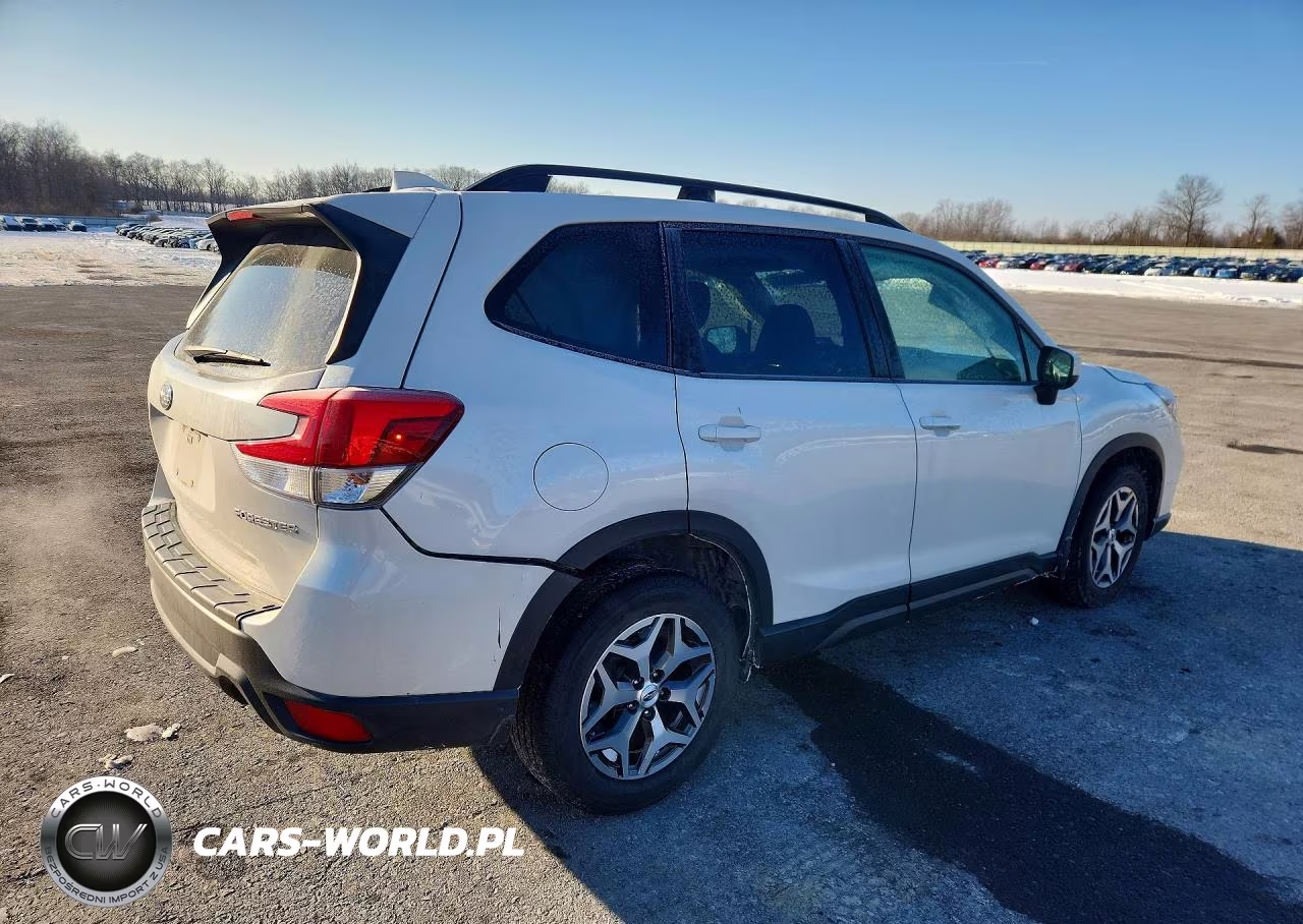 2019 Subaru Forester VIN:JF2SKAGC4KH464732 - 3