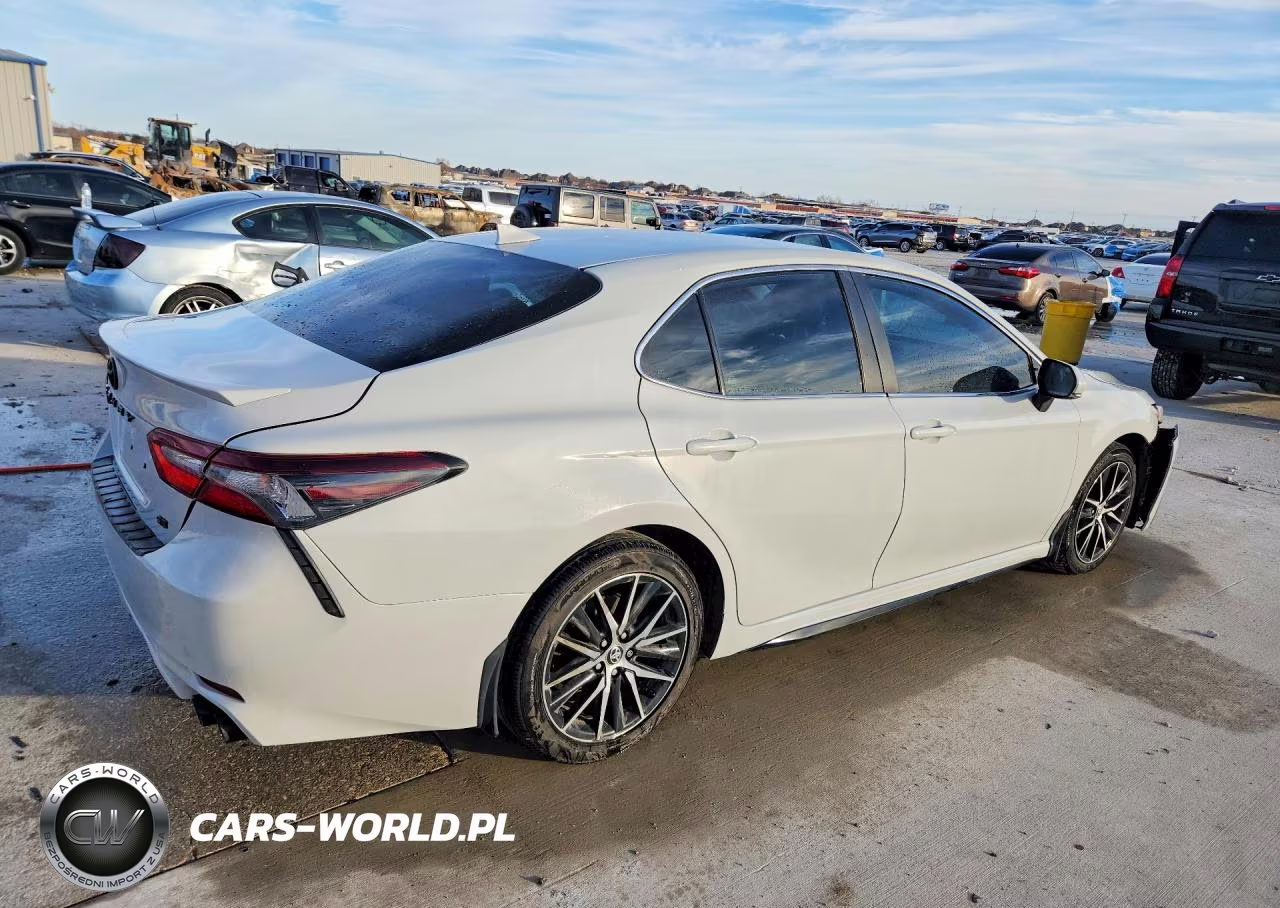 2024 Toyota Camry Se VIN:4T1T11AK3RU207435 - 3