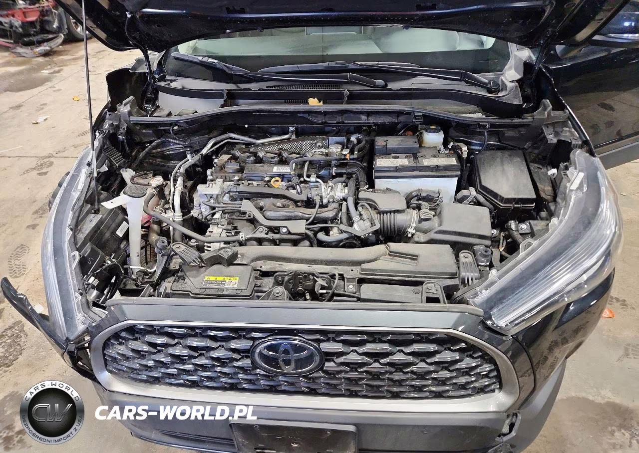 2023 Toyota Corolla Cross Xle VIN:7MUDAABG6PV060389 - 12
