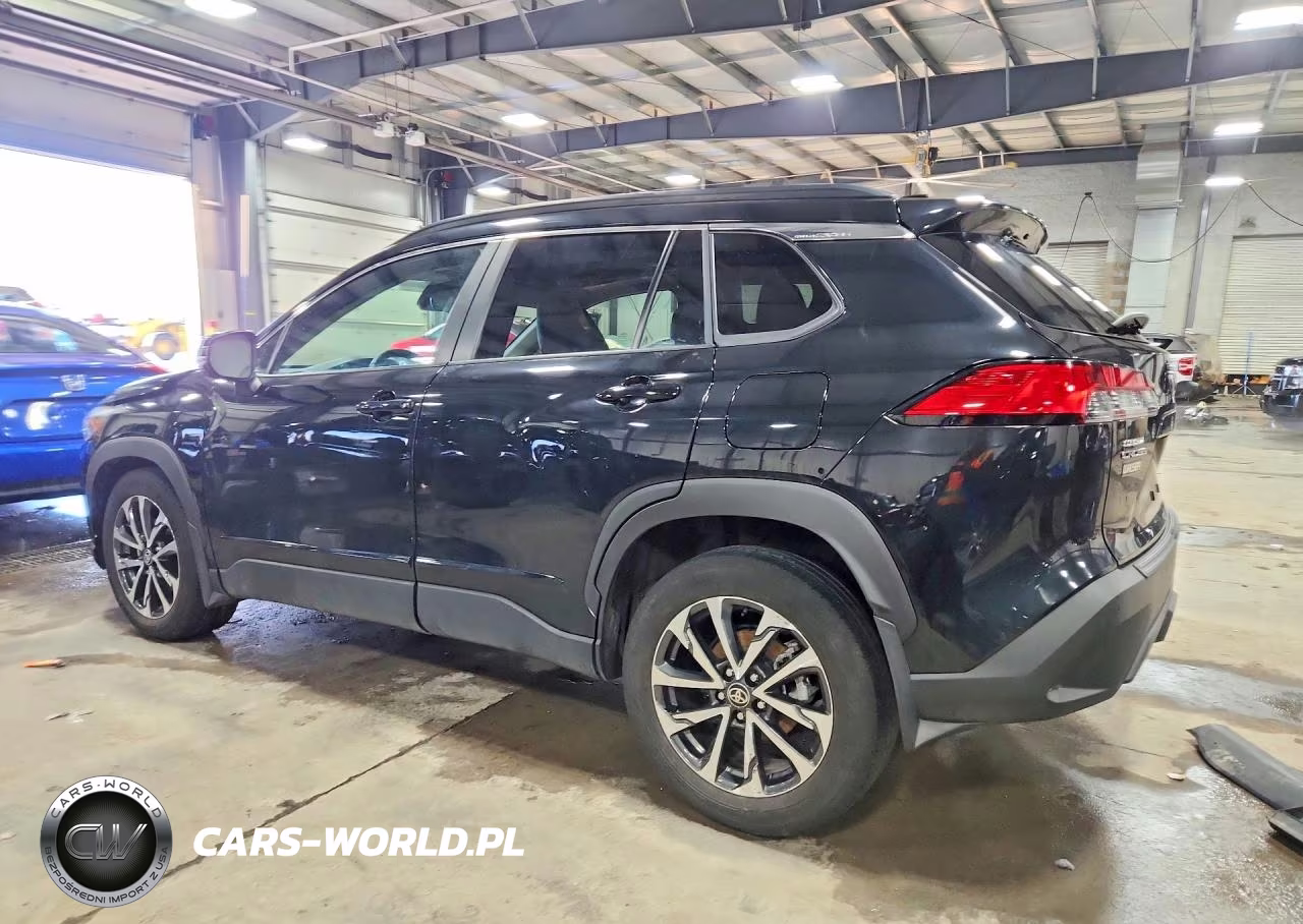 2023 Toyota Corolla Cross Xle VIN:7MUDAABG6PV060389 - 2