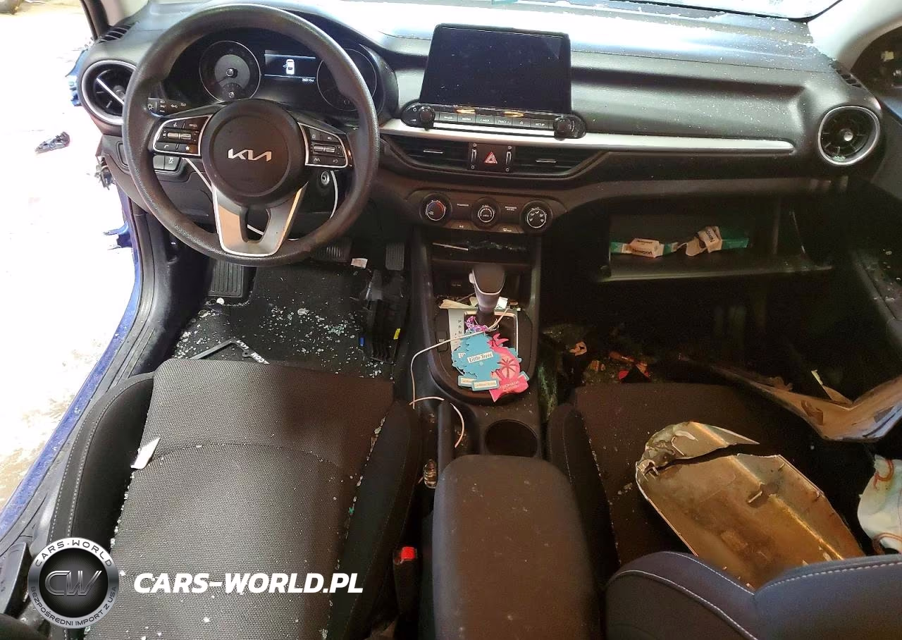 2023 Kia Forte Lxs VIN:3KPF24AD8PE520073 - 8