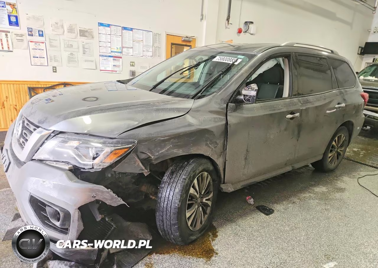 2020 Nissan Pathfinder Sv