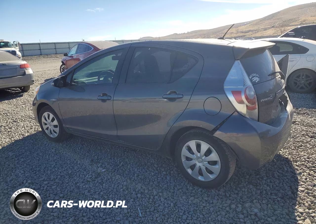 2014 Toyota Prius C VIN:JTDKDTB38E1084656 - 2