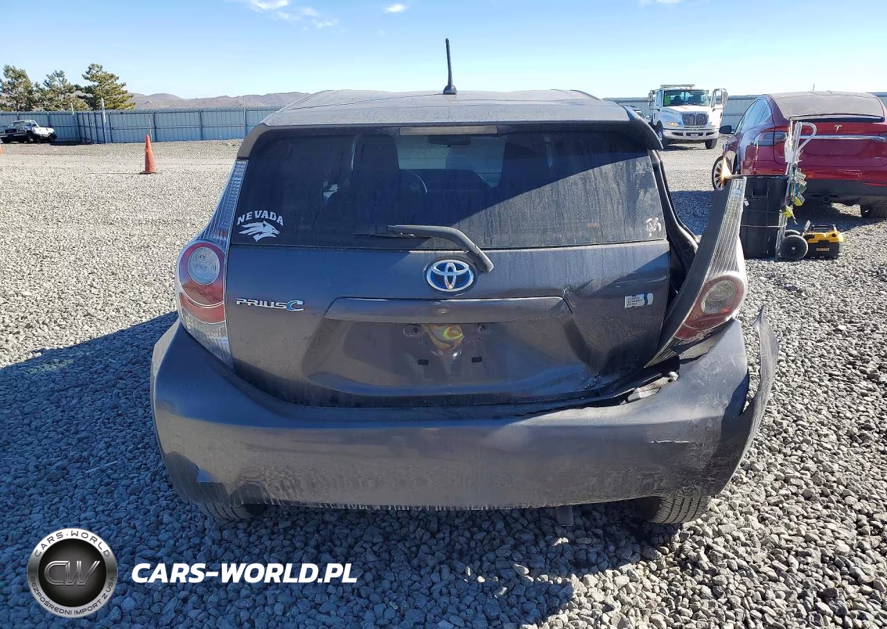 2014 Toyota Prius C VIN:JTDKDTB38E1084656 - 6