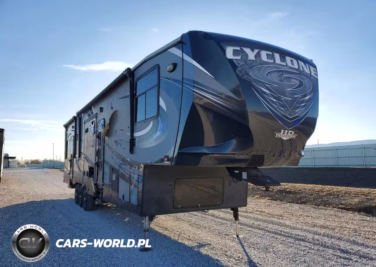 2016 Heartland Cyclone 4113