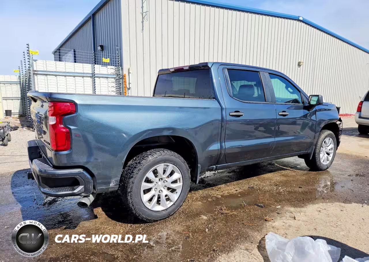 2020 Chevrolet Silverado K1500 Custom VIN:3GCPYBEH1LG117295 - 3
