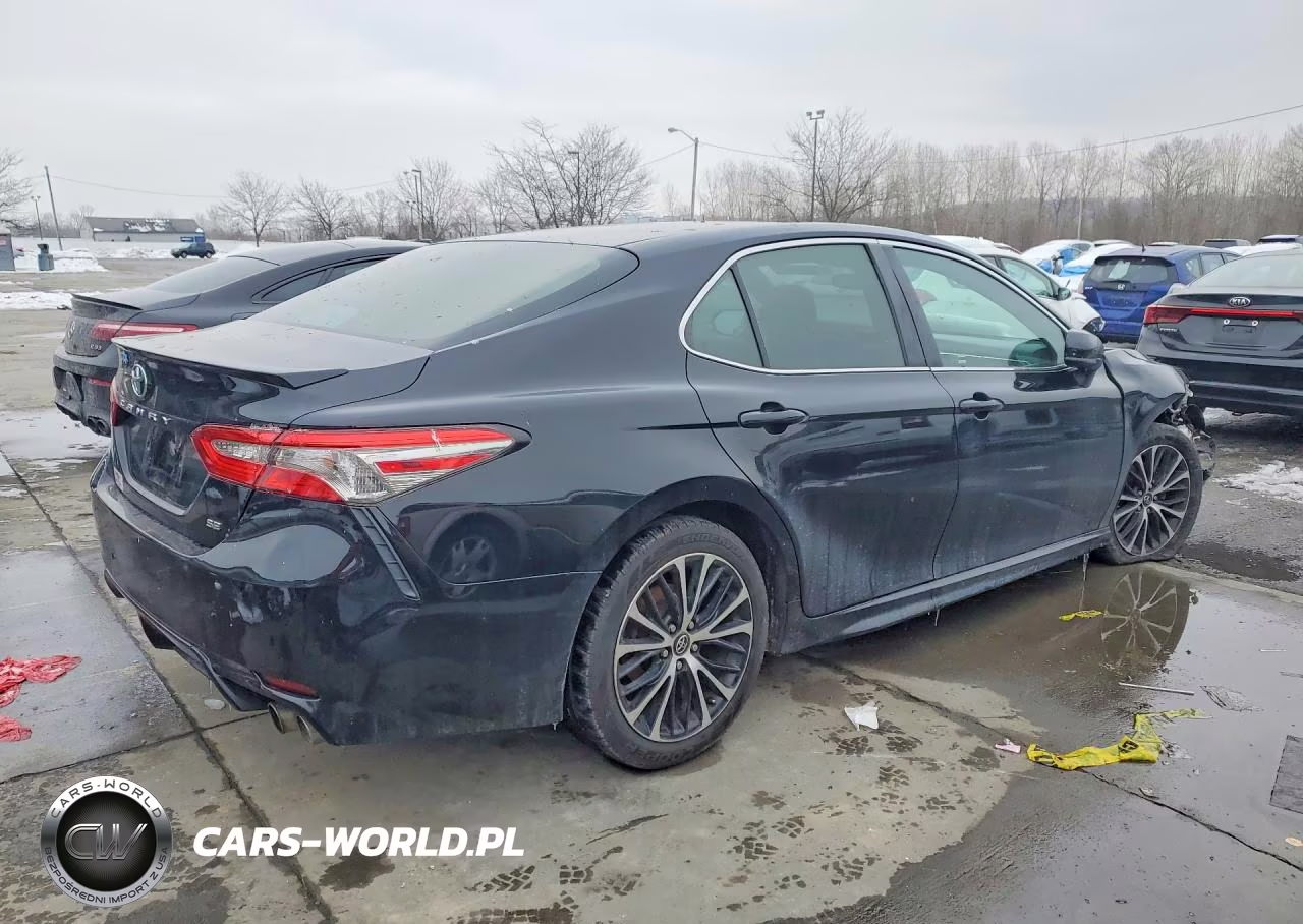 2018 Toyota Camry Se VIN:4T1B11HK5JU546221 - 3