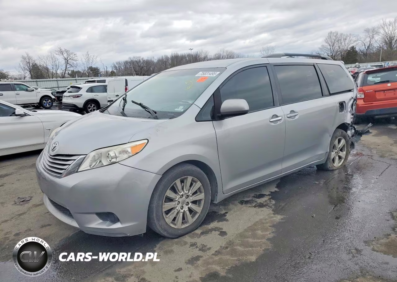 2015 Toyota Sienna Le