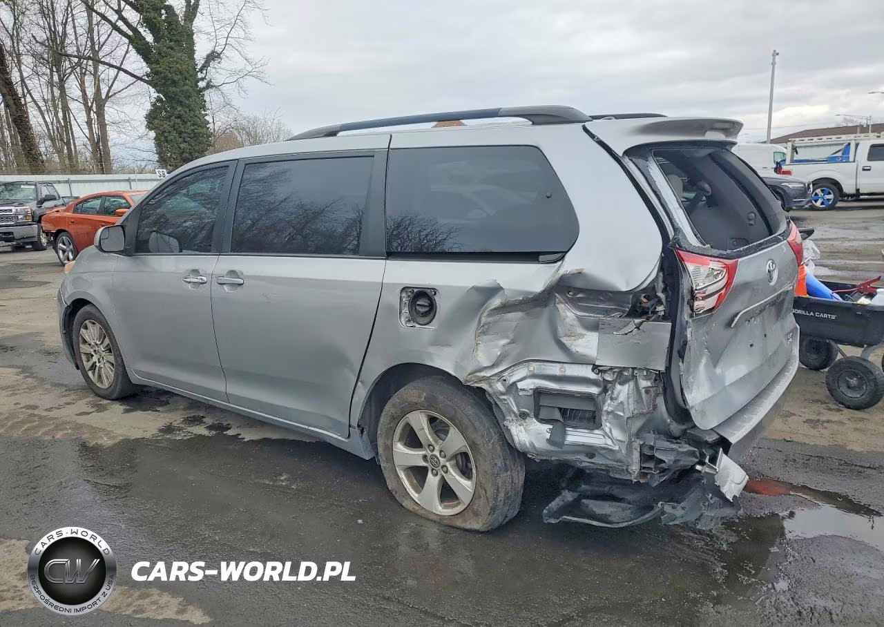 2015 Toyota Sienna Le VIN:5TDJK3DC9FS094888 - 2