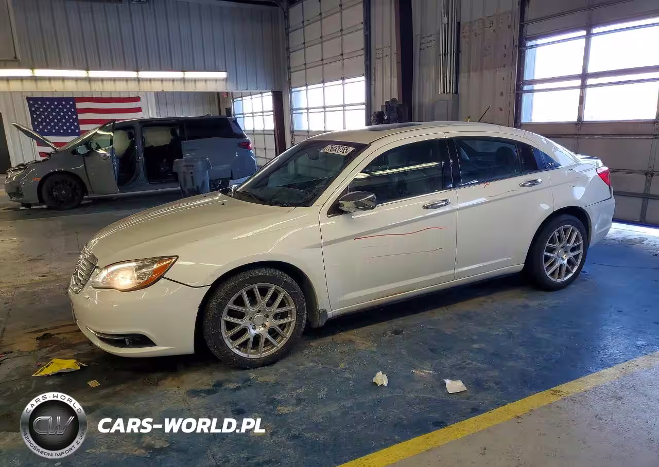 2013 Chrysler 200 Limited