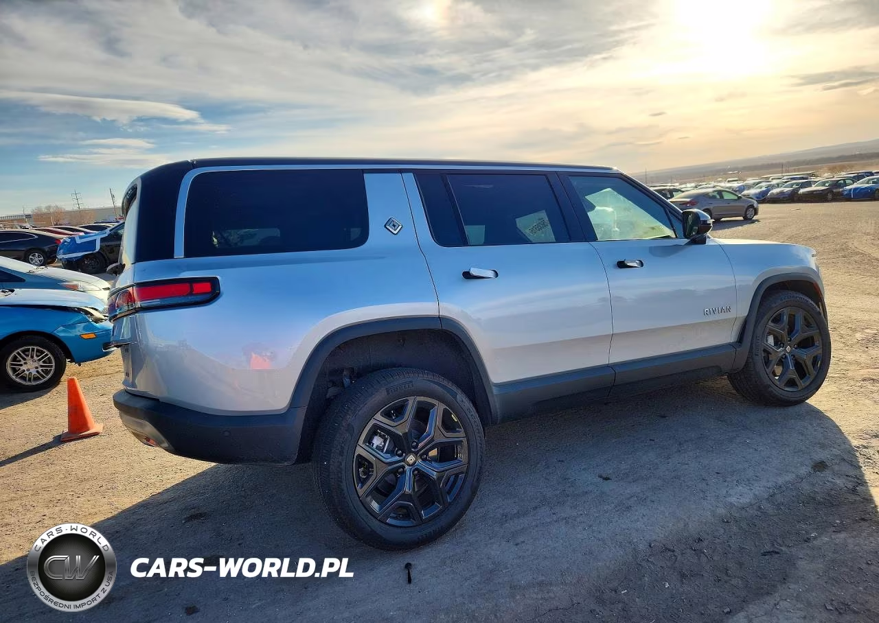 2025 Rivian R1S Adventure VIN:7PDSGBBA1SN064469 - 3