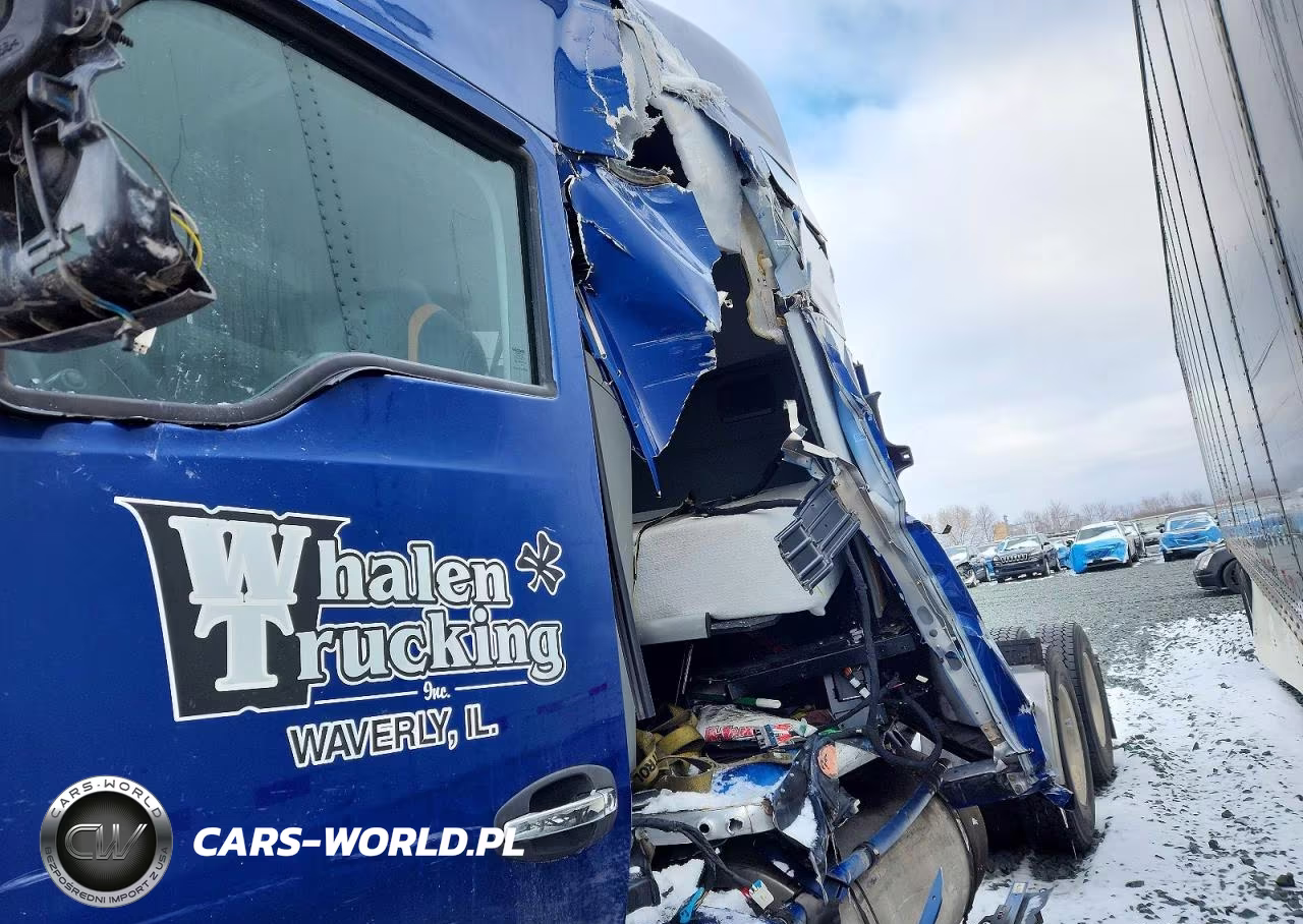 2022 Kenworth T680 Semi Truck VIN:1XKYDP9X9NJ478942 - 9