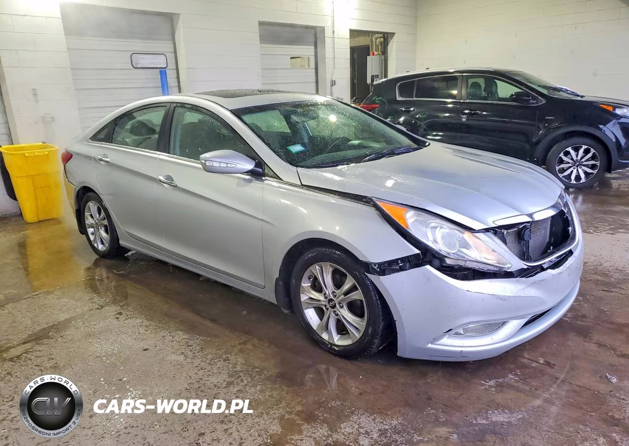 2013 Hyundai Sonata Limited VIN:5NPEC4AC0DH671402 - 4