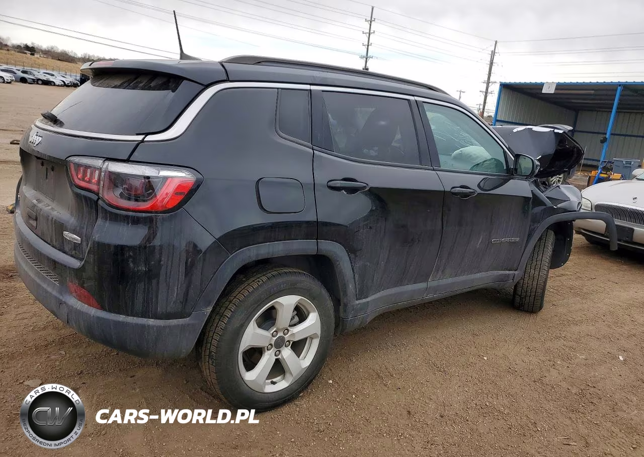 2021 Jeep Compass Latitude VIN:3C4NJDBB8MT551570 - 3