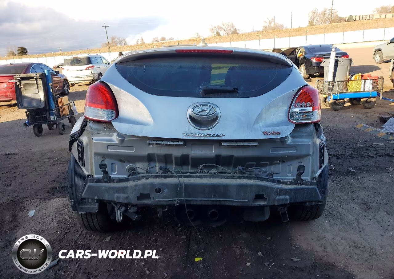 2013 Hyundai Veloster VIN:KMHTC6AE1DU152834 - 6